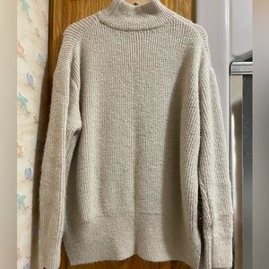 The Barea sweater from Neuflora.